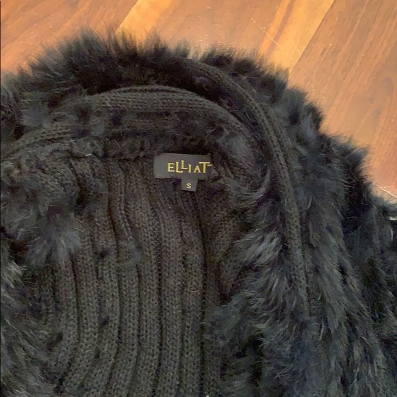 Black rabbit fur vest - Picture 2 of 4